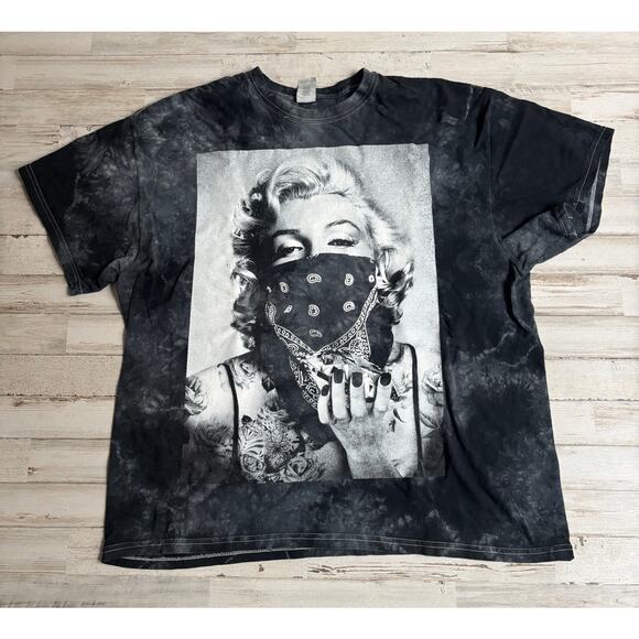 Marilyne Monroe Bandana Diamond Tee T-shirt sz XL EUC - Picture 1 of 2